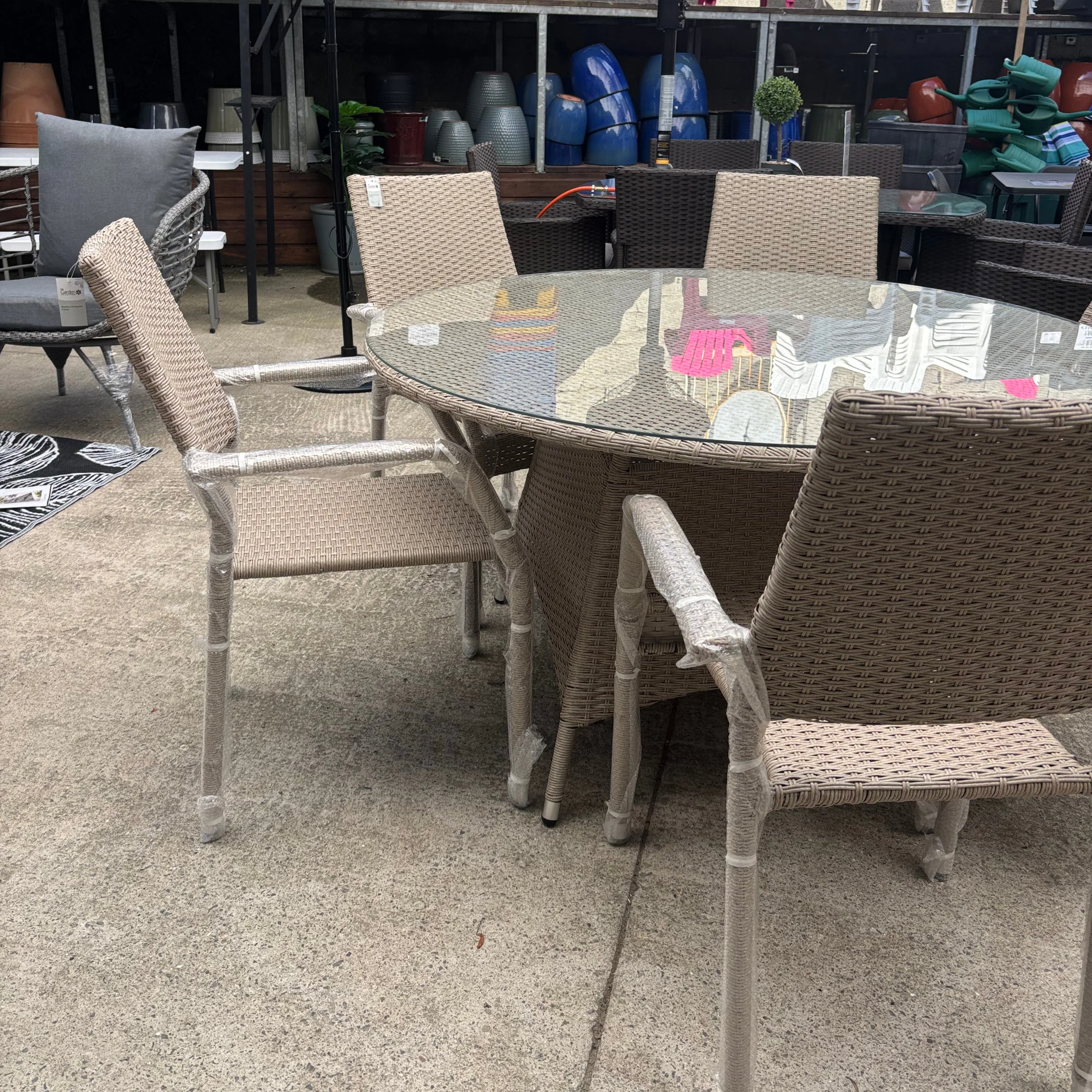 Modena 6 Seater Dining Set - Image 4