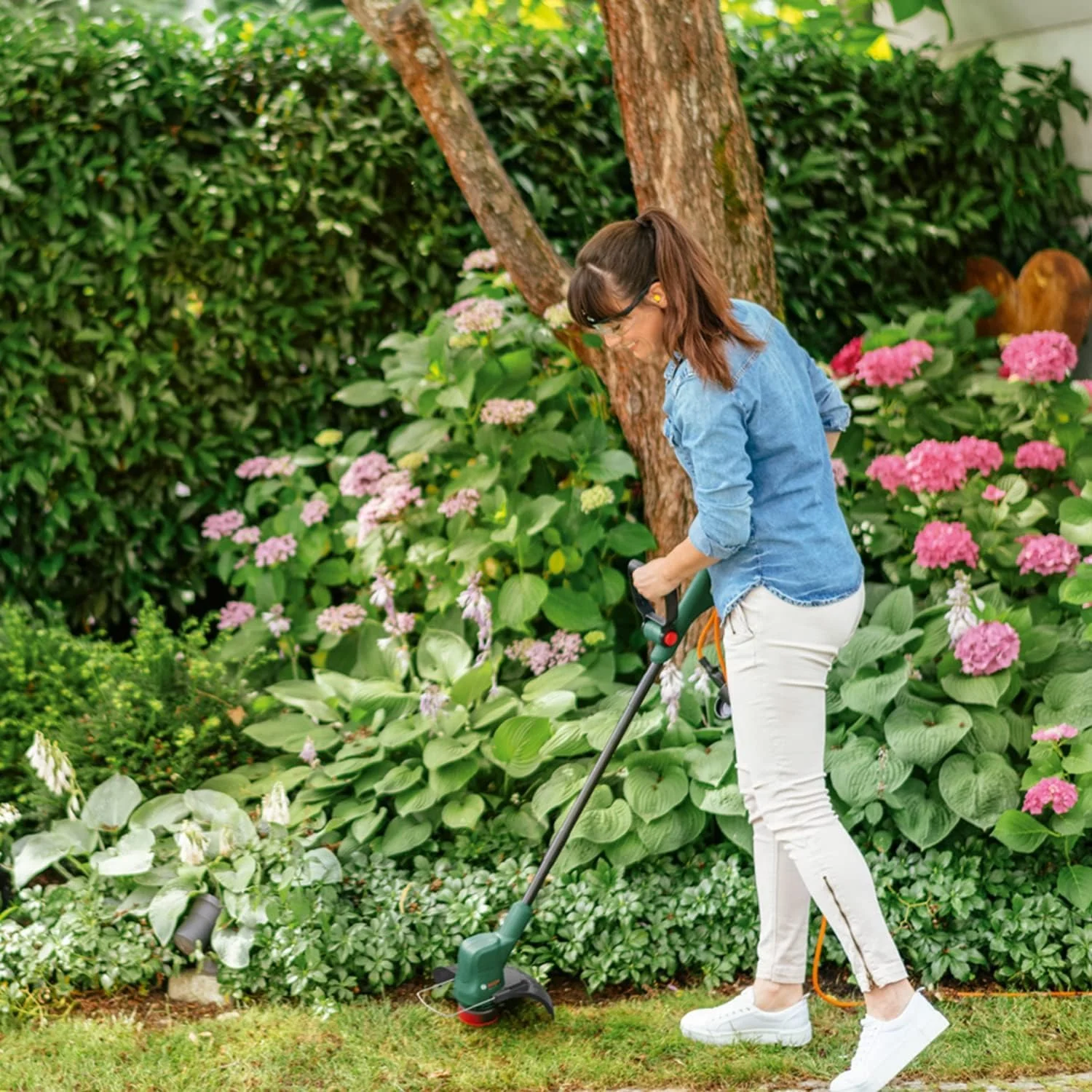 Bosch Easy Cut 23 Grass Strimmer - Image 7