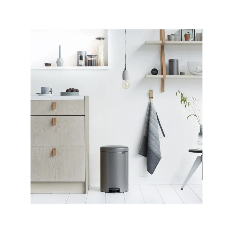 Brabantia 20L Pedal Bin Newicon | Platinum - Image 4