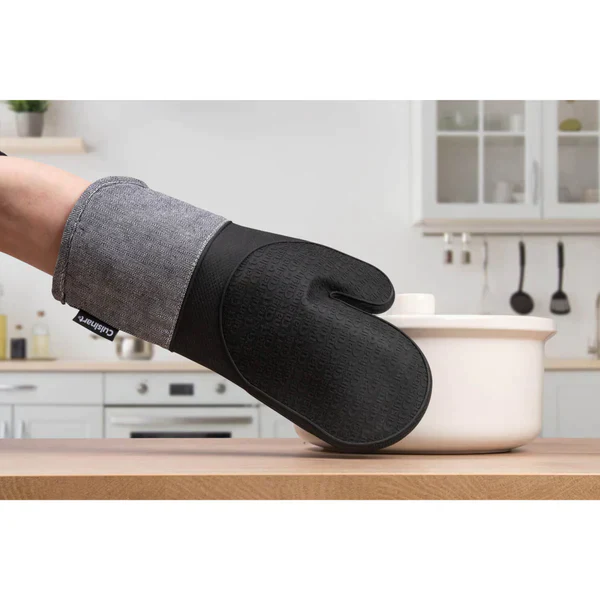 Cuisinart Silicone Oven Mitt - Herringbone Charcoal - Image 3