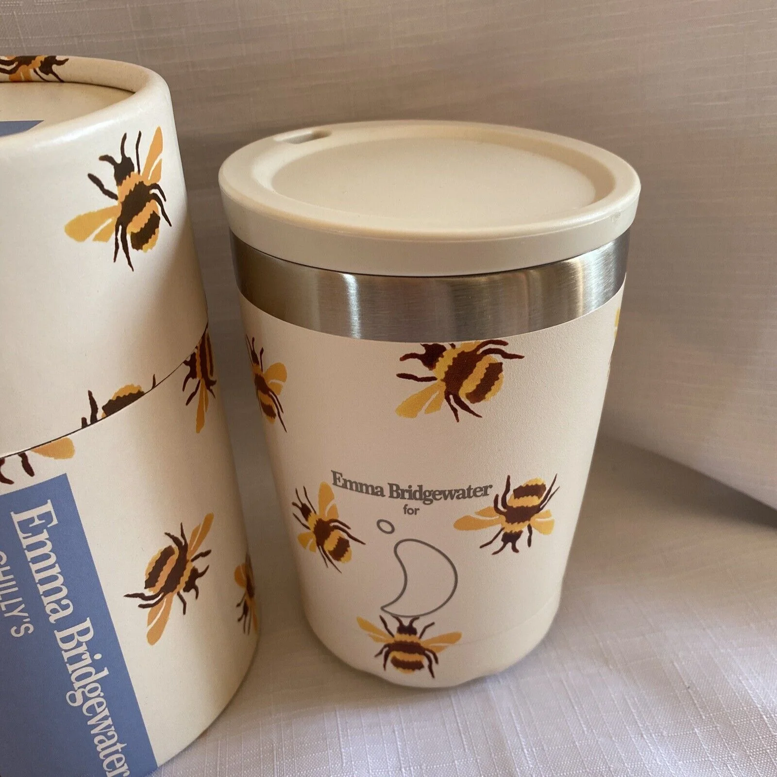 Chillys Bumblebee Coffee Cup 340ml - Image 2