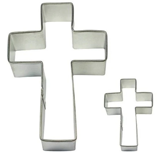 Cookie & Cake Cross Cutter Set of 2 - Image 3
