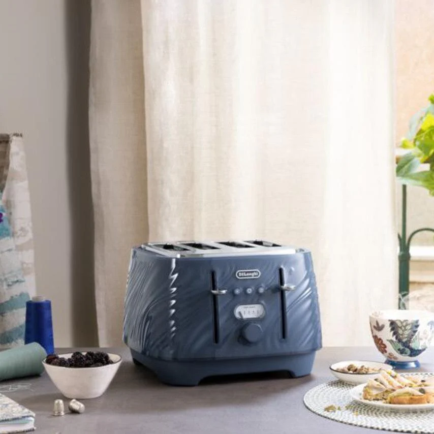 De'Longhi Blue Ballerina 4 Slice Toaster - Image 4