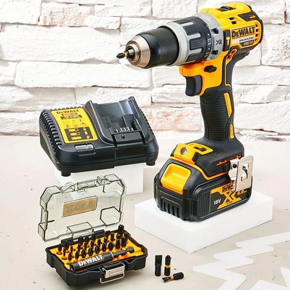 Dewalt 18V Combi Drill With Accessories Set