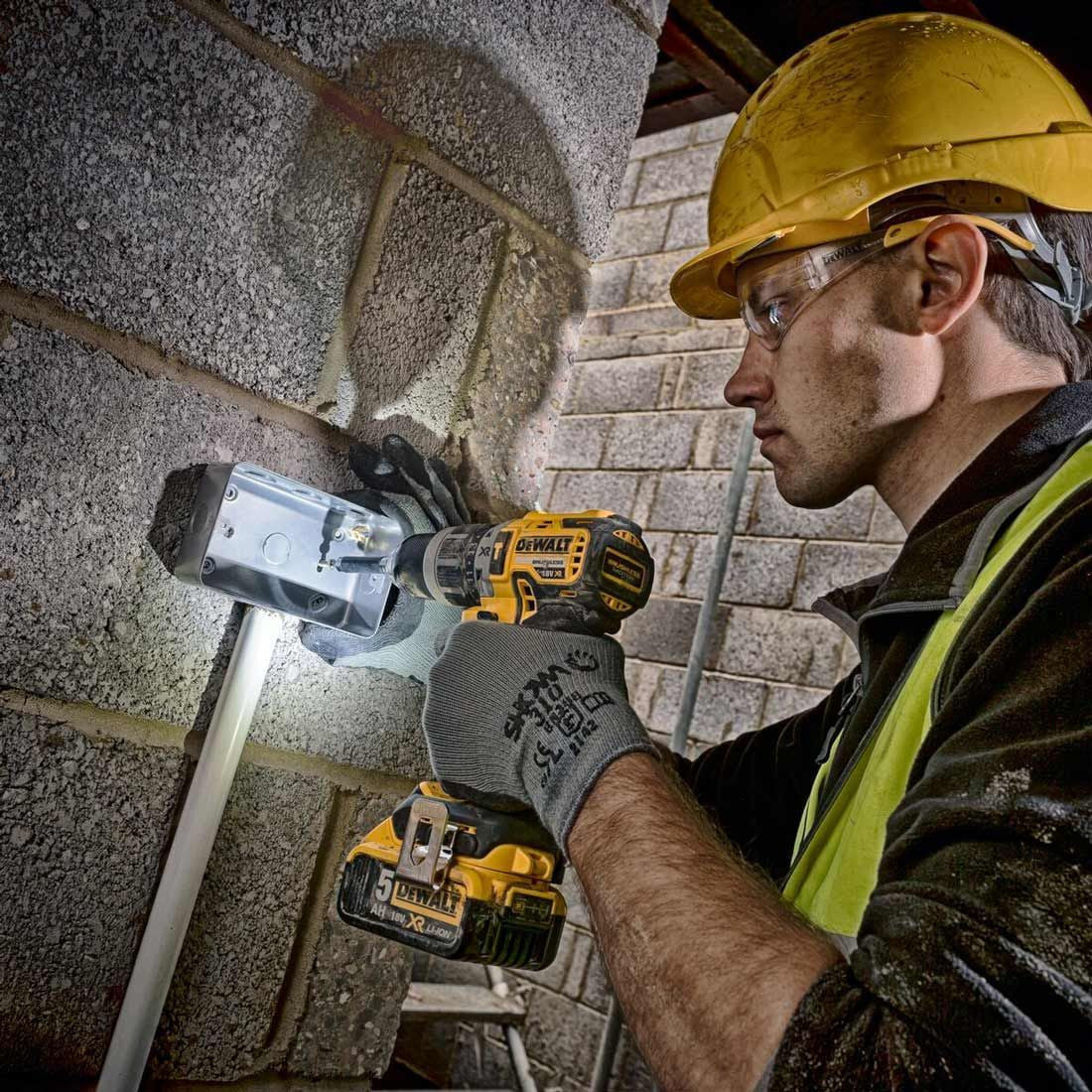 DEWALT 18V XR Brushless Combi Drill & Brushless Impact Driver Twin Pack - Image 3