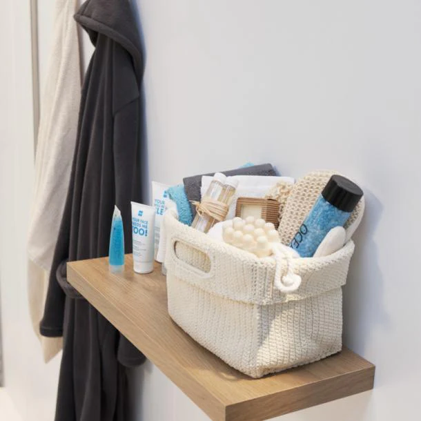 Duraline Floating Shelf XL4 Push Fix Knotty Oak 38mm 60x23,5cm - Image 5