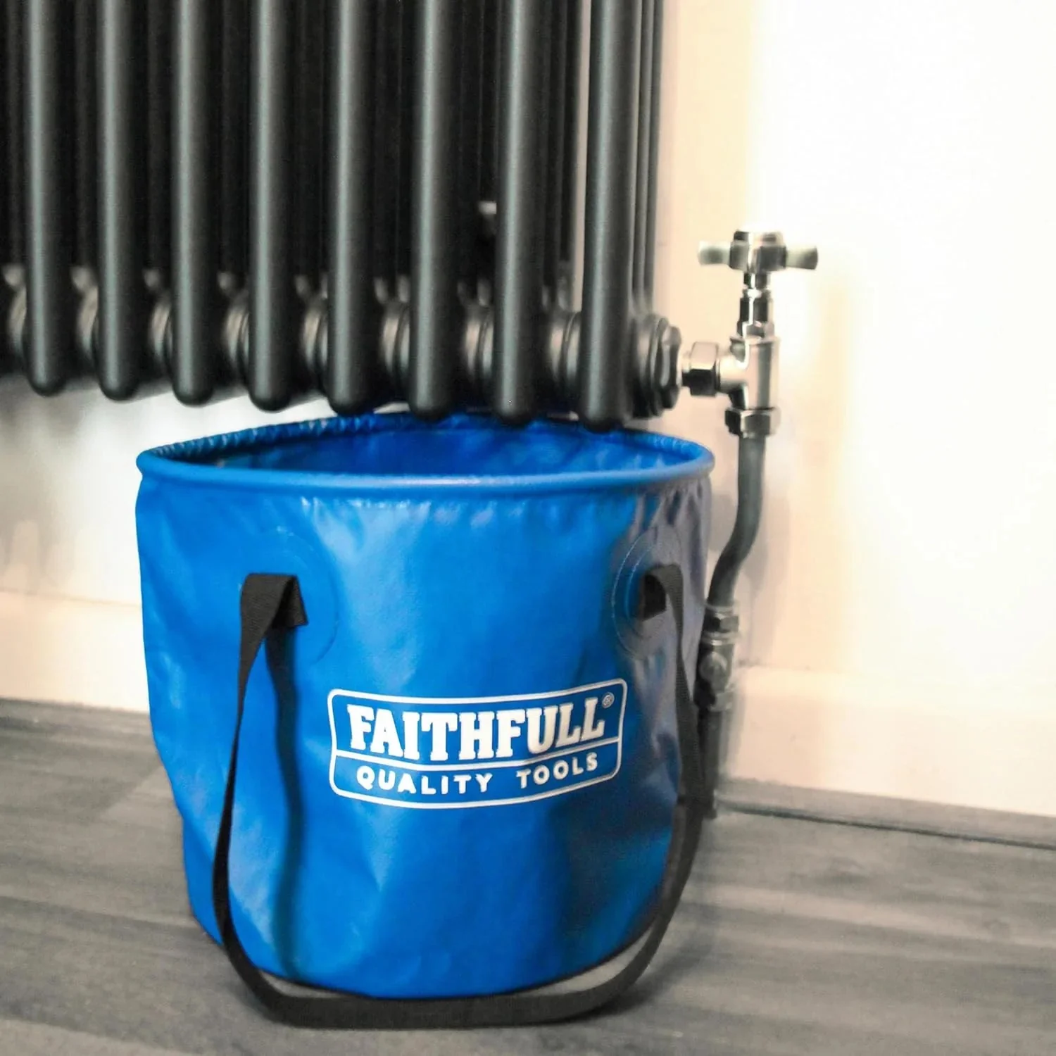 Faithfull 12L & 20L Collapsible Bucket Pack - Image 3