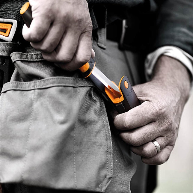 FISKARS KNIFE UNIVERSAL WITH SHARPENER - Image 2