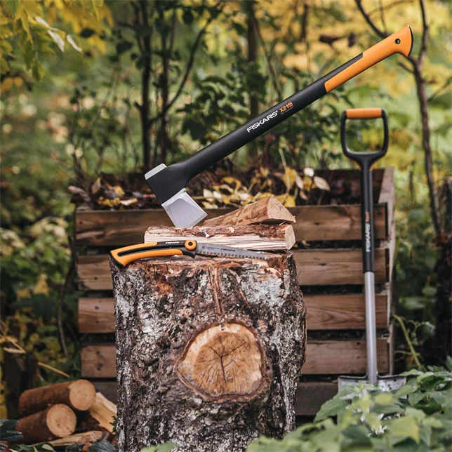 Fiskars Xtract Garden Hand Saw (S) SW73 - Image 4
