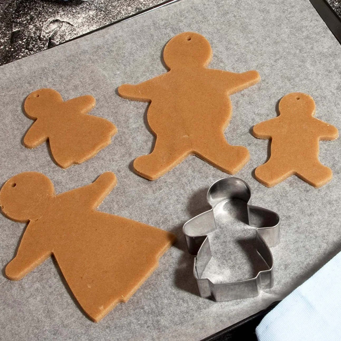 Gingerbread Family Cutters Set - Image 3