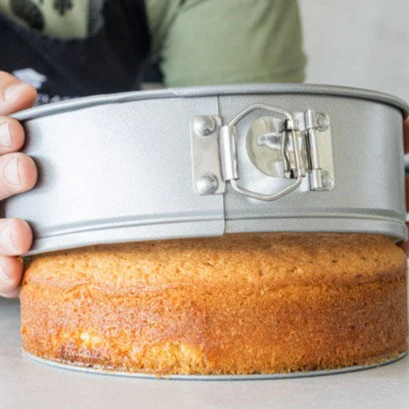 KitchenCraft Non-Stick 20cm Loose Base Spring Form Cake Pan - Image 2