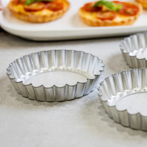 KitchenCraft Set of Six 10cm Loose Base Tart Tins - Image 5