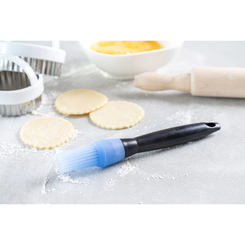 KitchenCraft Silicone Pastry Brush - Image 4