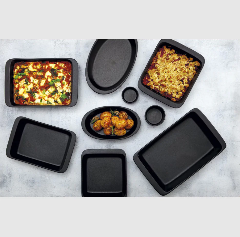 Maxwell & Williams Caviar 40cm Lasagne Dish - Image 2