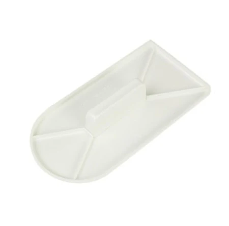 PME Straight Edge  Icing Smoother with Handle (84 X 169mm / 3.3 X 6.7”) - Image 3