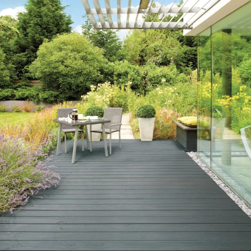 Ronseal Ultimate Protection Decking Stain Charcoal 5L - Image 3