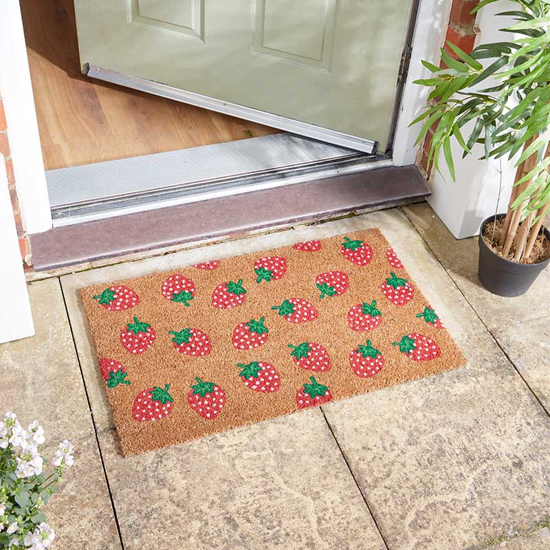 Strawbs! Decoir Mat 45 x 75cm