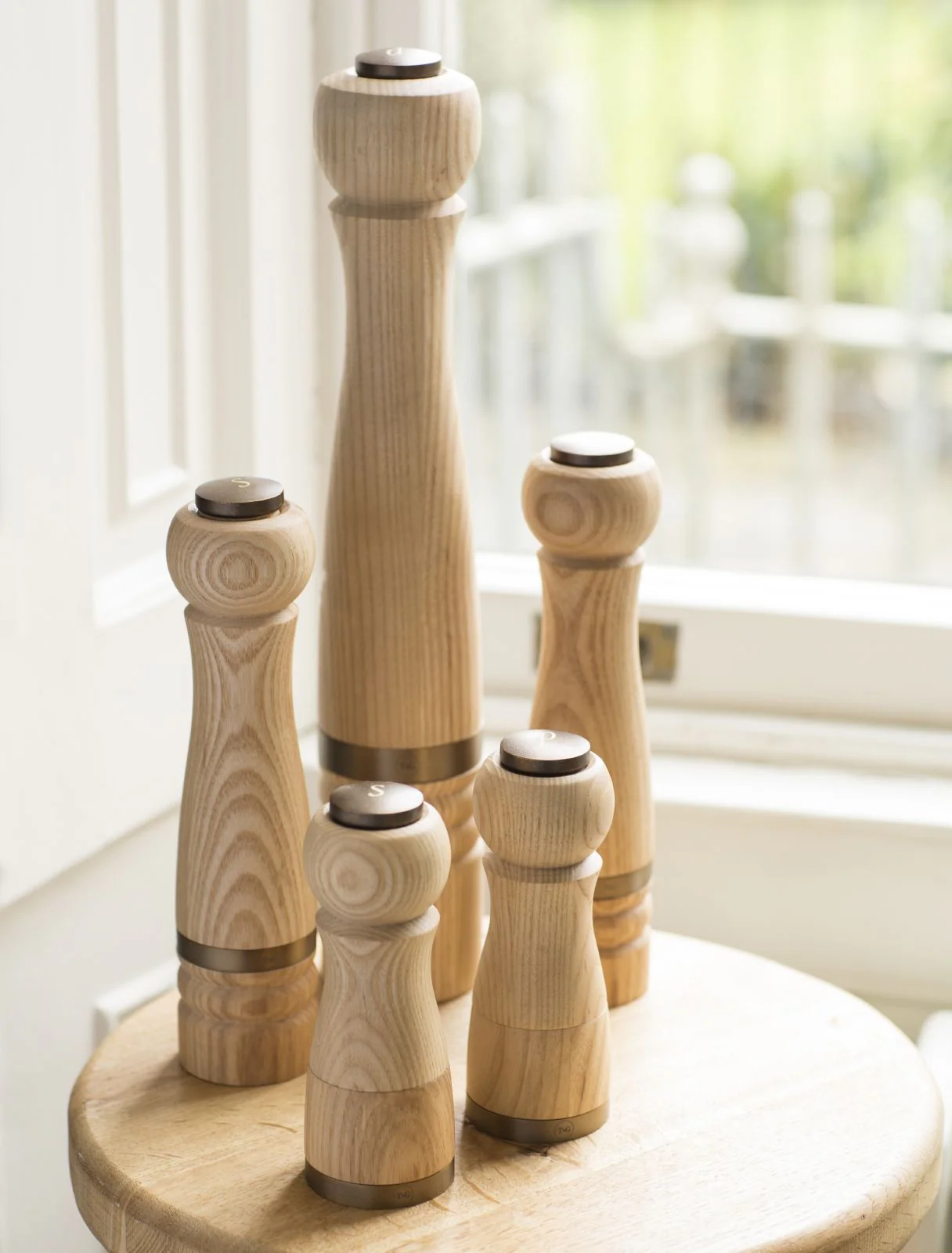 T & G Opera Pepper Ash Mill - Image 2